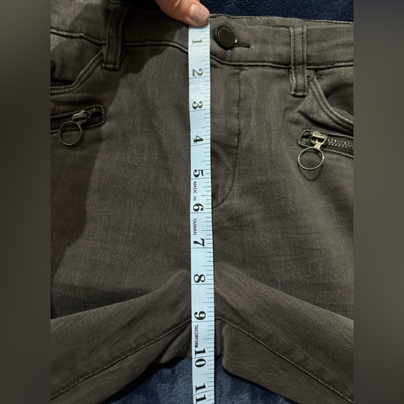 NWT BLANK NYC Skinny Classique Black faux leather Embellished Jeans 29 NEW - Picture 6 of 6